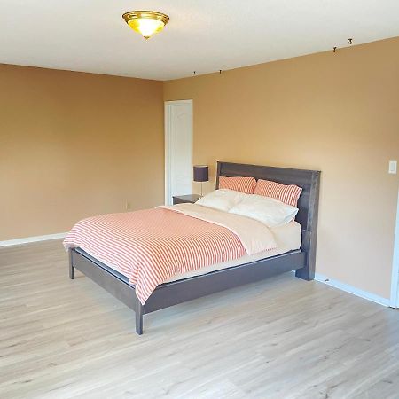 41 Huntsmill Blvd Lejlighed Toronto Eksteriør billede