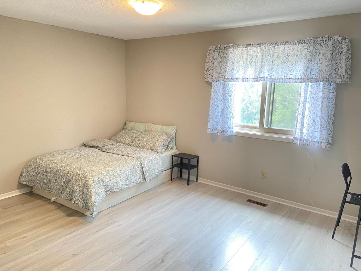 41 Huntsmill Blvd Lejlighed Toronto Eksteriør billede